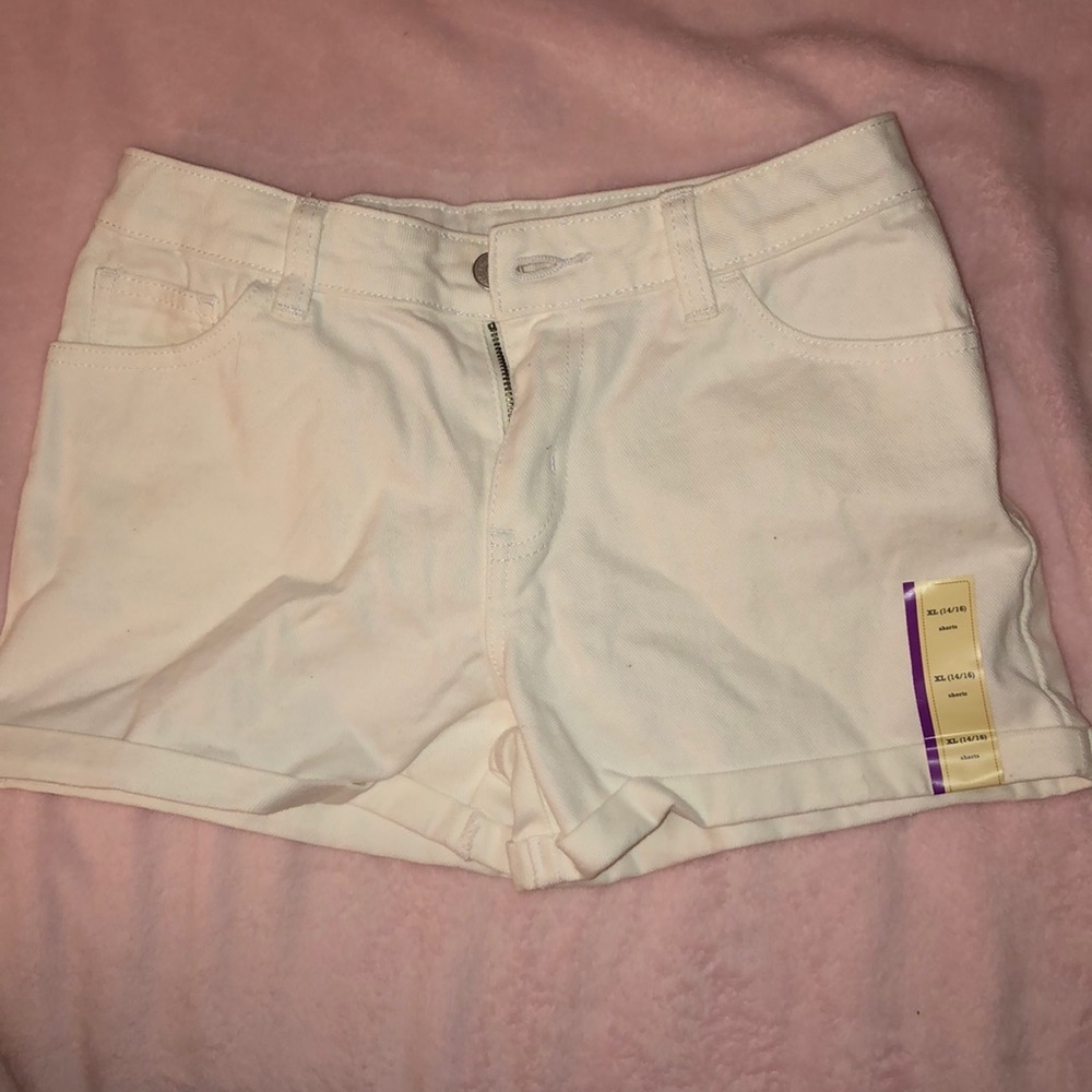 white jean shorts